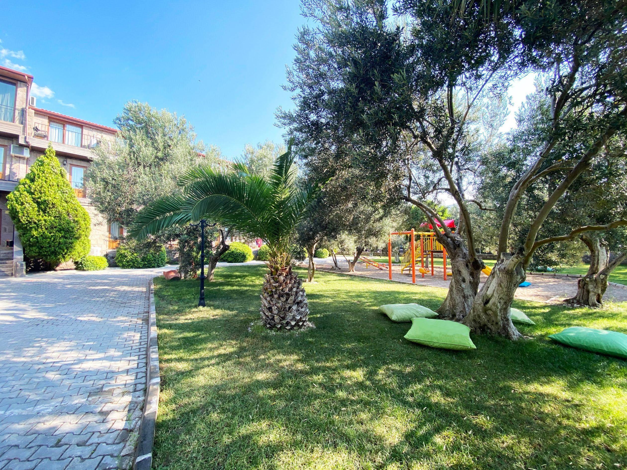 Assos Park Hotel Екстер'єр фото