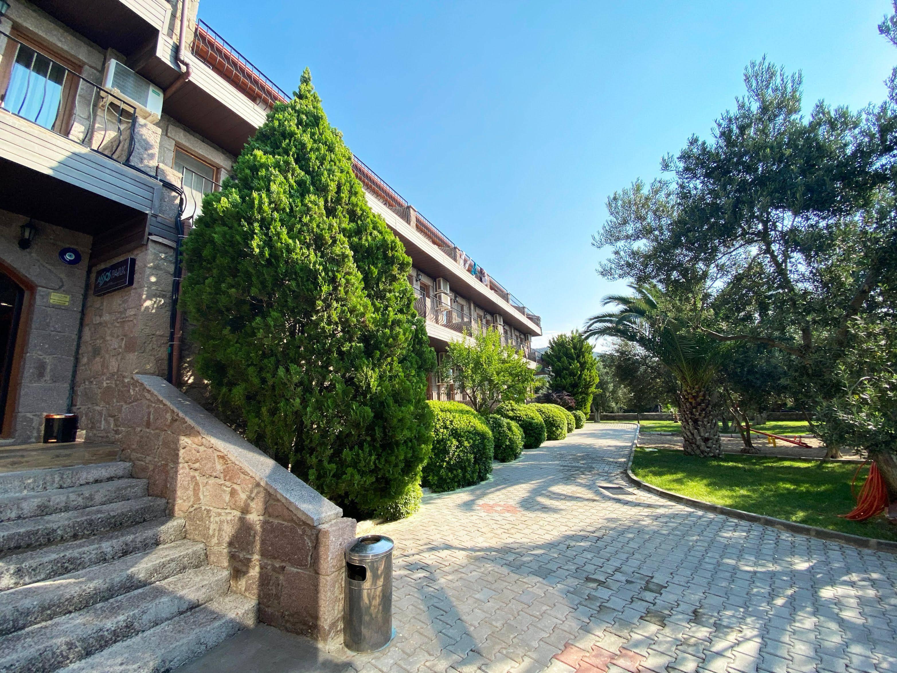 Assos Park Hotel Екстер'єр фото