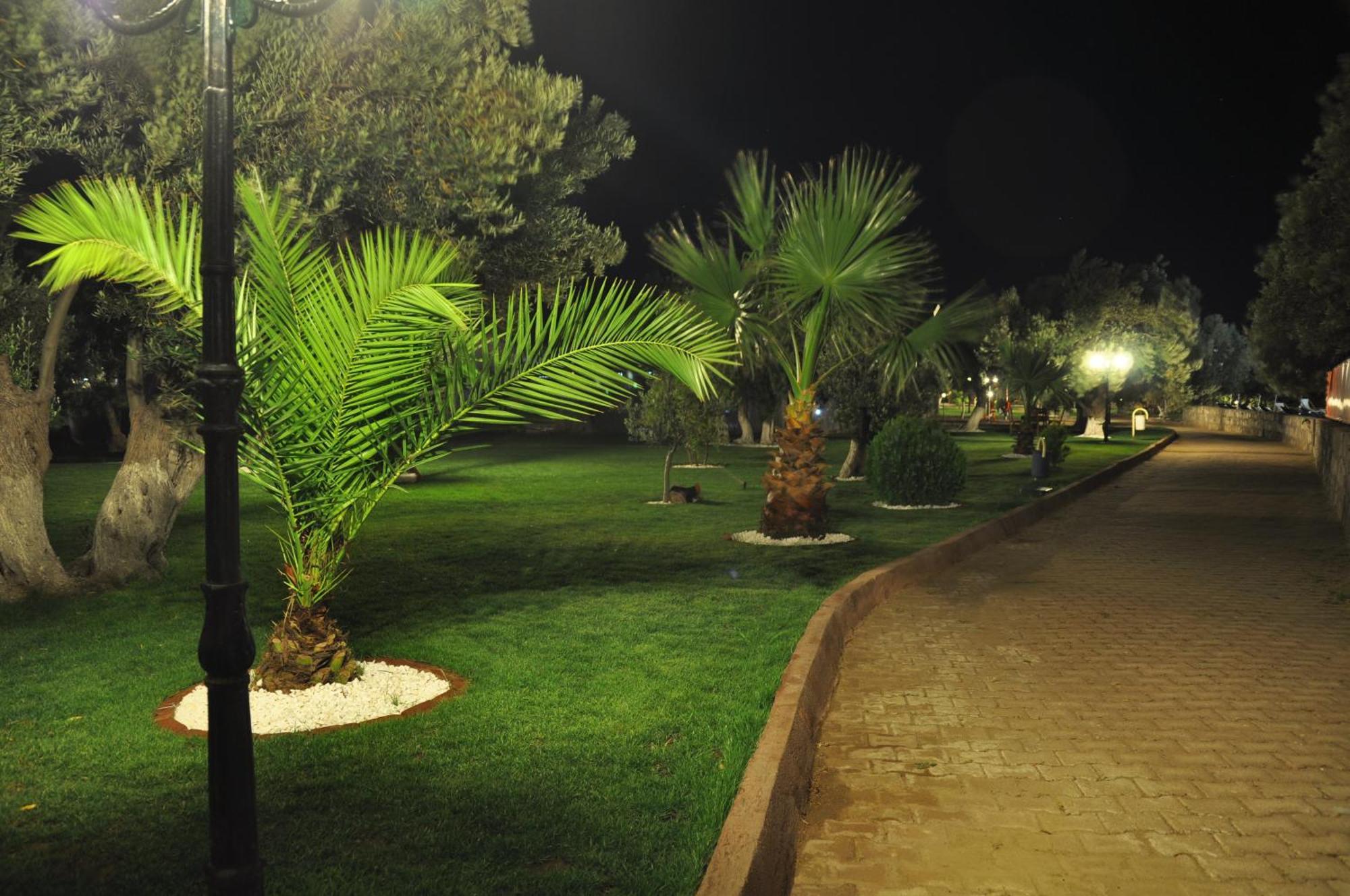 Assos Park Hotel Екстер'єр фото