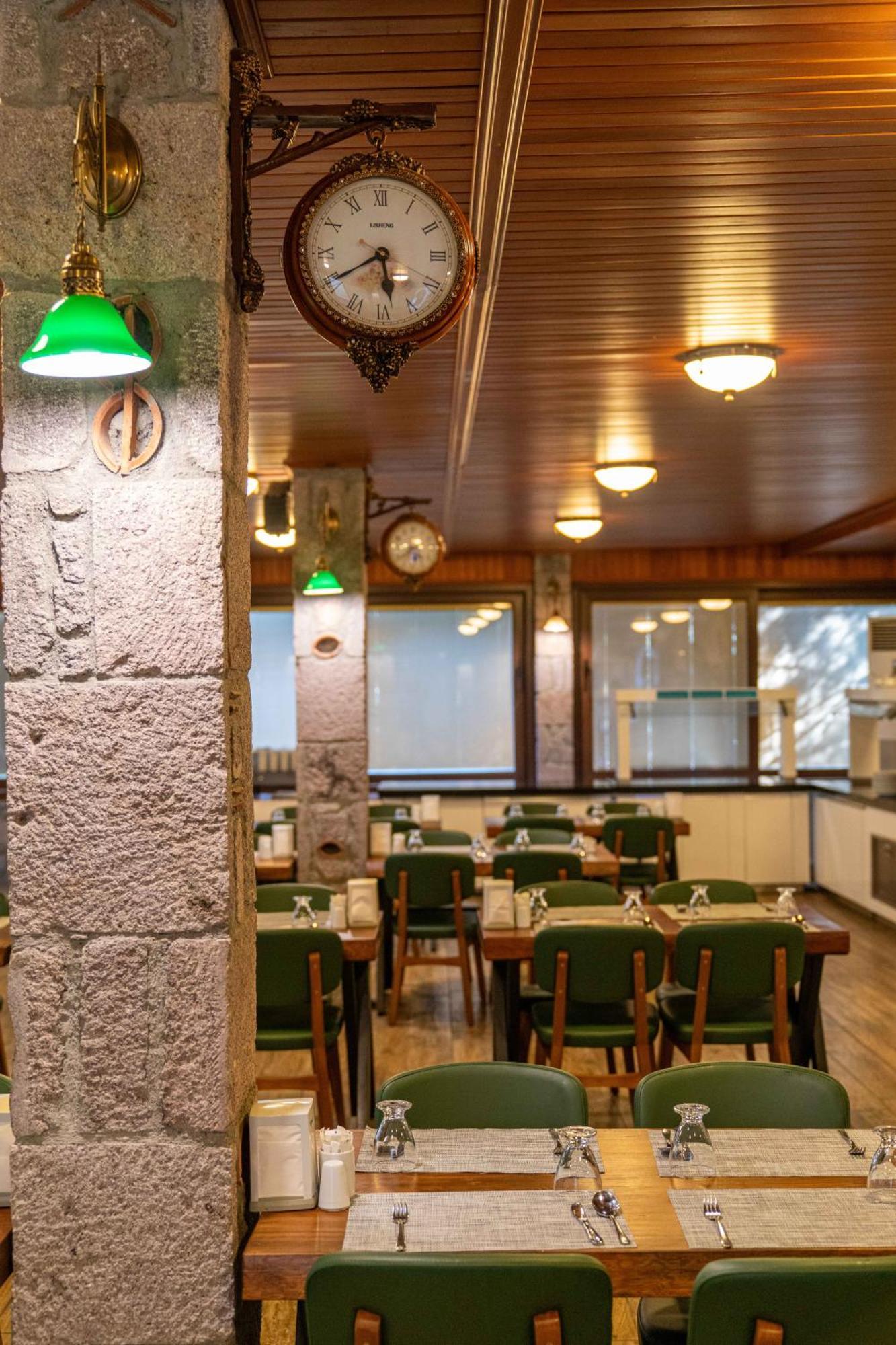Assos Park Hotel Екстер'єр фото