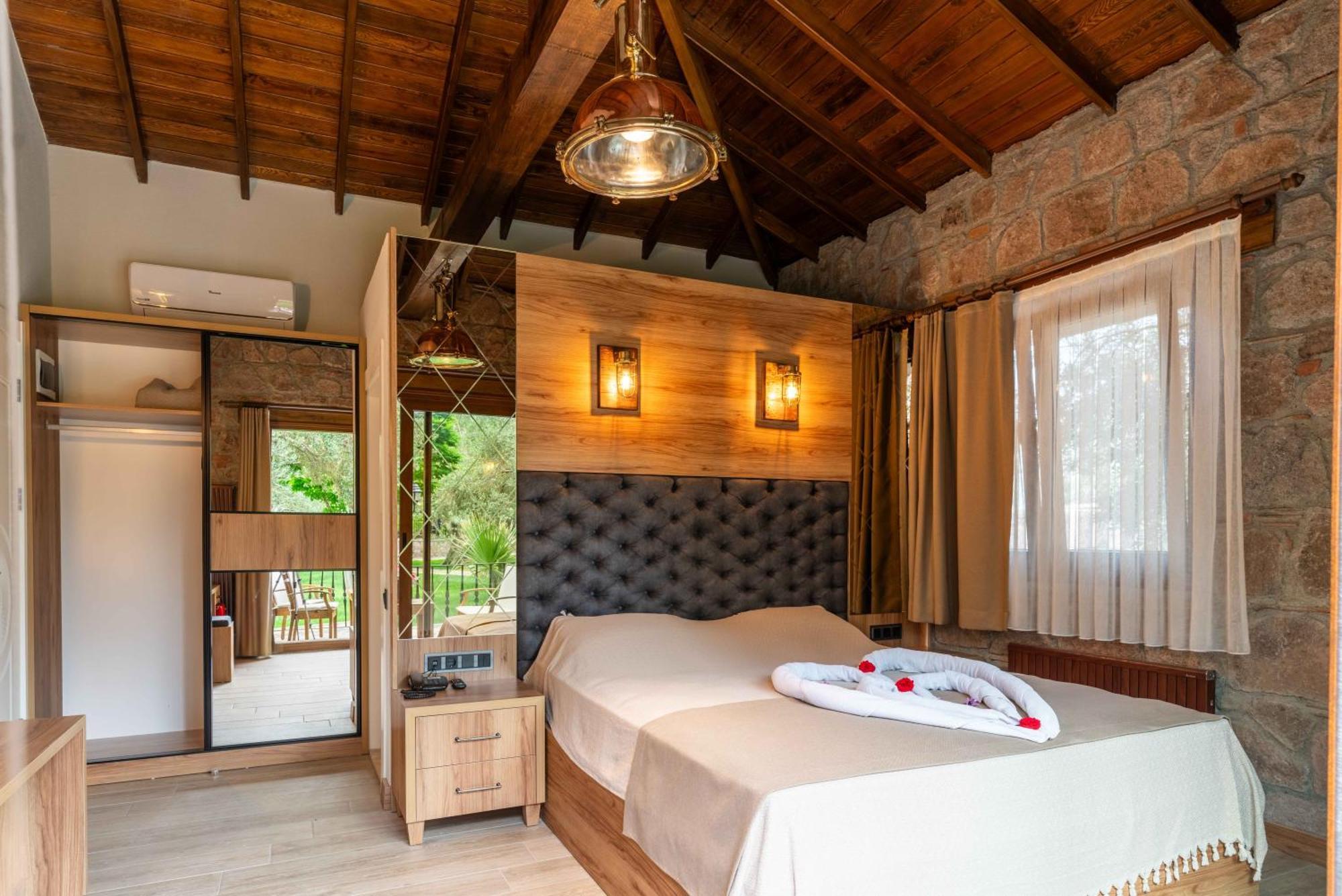 Assos Park Hotel Екстер'єр фото
